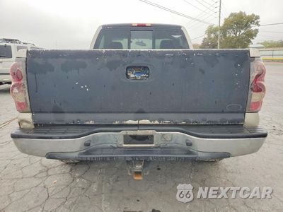Zdjęcie 6 z 12 samochodu: 2005 CHEVROLET SILVERADO C1500 VIN:1GCEC14V45Z109279 - miniatura