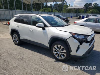 Czwarte zdjęcie samochodu z boku: 2021 TOYOTA RAV4 XLE PREMIUM VIN:2T3C1RFV3MW134259 - miniatura