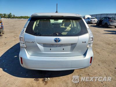 Zdjęcie 6 z 12 samochodu: 2013 TOYOTA PRIUS V THREE VIN:JTDZN3EU4D3199077 - miniatura