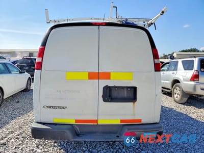 Zdjęcie 6 z 13 samochodu: 2017 CHEVROLET EXPRESS G2500 VIN:1GCWGAFF7H1351727 - miniatura
