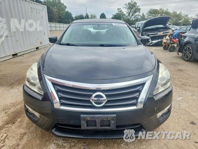 Piąte zdjęcie samochodu w środku: 2014 NISSAN ALTIMA 2.5 VIN:1N4AL3AP3EN259929 - miniatura