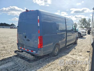 Trzecie zdjęcie samochodu z tyłu: 2019 MERCEDES-BENZ SPRINTER 2500/3500 DELIVERY VAN VIN:WD4PF1CD3KT007372 - miniatura