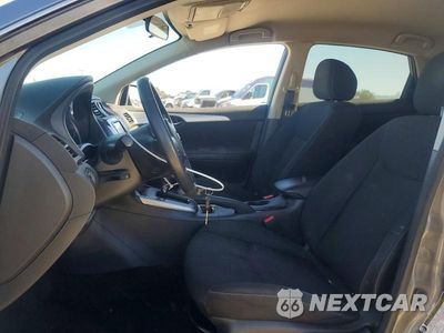 Zdjęcie 7 z 12 samochodu: 2019 NISSAN SENTRA S VIN:3N1AB7AP4KY226217 - miniatura