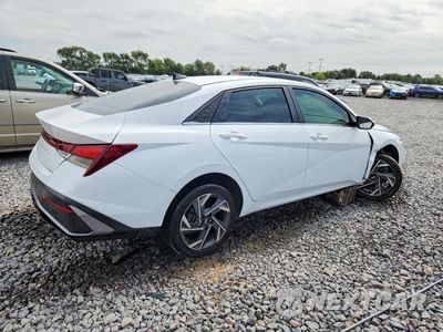 Trzecie zdjęcie samochodu z tyłu: 2024 HYUNDAI ELANTRA SEL VIN:KMHLS4DG7RU753905 - miniatura