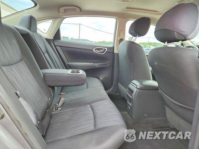 Zdjęcie 10 z 12 samochodu: 2019 NISSAN SENTRA SV VIN:3N1AB7AP8KY202244 - miniatura