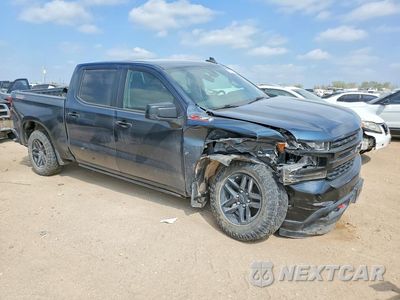 Czwarte zdjęcie samochodu z boku: 2020 CHEVROLET SILVERADO K1500 LT TRAIL BOSS VIN:1GCPYFED5LZ163068 - miniatura