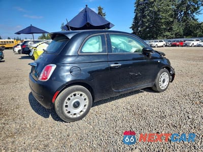 Trzecie zdjęcie samochodu z tyłu: 2015 FIAT 500 POP VIN:3C3CFFARXFT561964 - miniatura