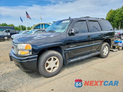 2006 GMC YUKON DENALI 1GKEK63U86J105751 - główne zdjęcie licytacji z USA - miniatura