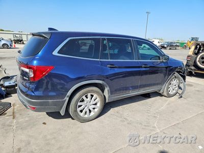Trzecie zdjęcie samochodu z tyłu: 2019 HONDA PILOT LX VIN:5FNYF5H18KB014342 - miniatura
