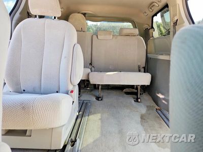 Zdjęcie 10 z 13 samochodu: 2011 TOYOTA SIENNA LE VIN:5TDKK3DC6BS171196 - miniatura