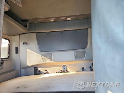 Zdjęcie 10 z 14 samochodu: 2019 INTERNATIONAL LT625 SEMI TRUCK VIN:3HSDZAPR5KN307070 - miniatura