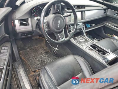 Zdjęcie 8 z 12 samochodu: 2016 JAGUAR XF R - SPORT VIN:SAJBL4BV9GCY16053 - miniatura