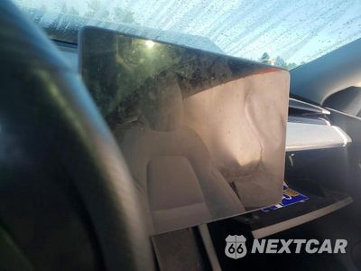 Zdjęcie 9 z 13 samochodu: 2021 TESLA MODEL Y VIN:5YJYGDEF5MF269685 - miniatura