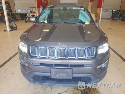 Piąte zdjęcie samochodu w środku: 2019 JEEP COMPASS LATITUDE VIN:3C4NJDBB4KT601149 - miniatura