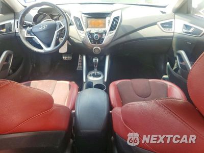 Zdjęcie 8 z 12 samochodu: 2012 HYUNDAI VELOSTER BASE VIN:KMHTC6AD7CU068572 - miniatura