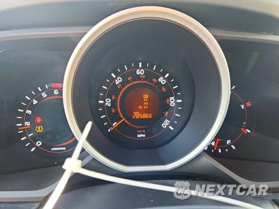 Zdjęcie 9 z 12 samochodu: 2012 TOYOTA 4RUNNER LIMITED VIN:JTEBU5JR7C5087891 - miniatura