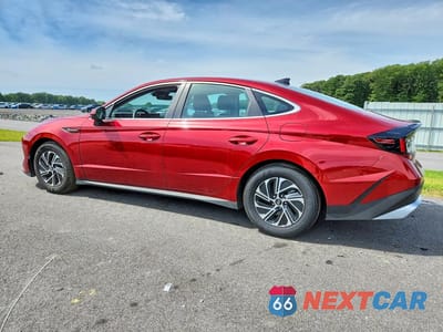 Drugie zdjęcie samochodu z przodu: 2026 HYUNDAI SONATA HYBRID BLUE VIN:KMHL24JJ0TA170021 - miniatura