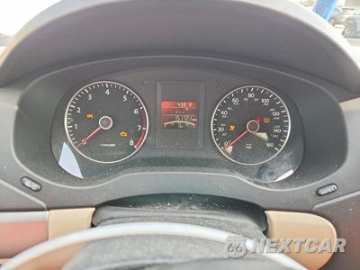 Zdjęcie 9 z 12 samochodu: 2013 VOLKSWAGEN JETTA SE VIN:3VWDX7AJ9DM282068 - miniatura