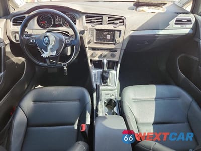 Zdjęcie 8 z 12 samochodu: 2017 VOLKSWAGEN GOLF SPORTWAGEN S VIN:3VWC17AU4HM504173 - miniatura