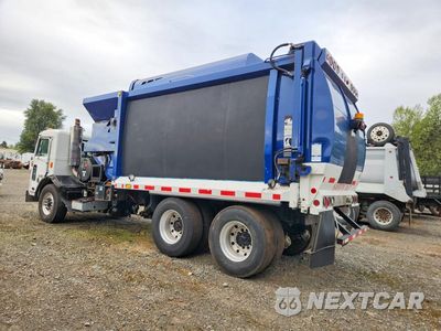 Drugie zdjęcie samochodu z przodu: 2014 PETERBILT 320 REFUSE TRUCK VIN:3BPZL20X1EF214110 - miniatura