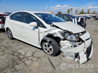 Czwarte zdjęcie samochodu z boku: 2014 TOYOTA PRIUS FOUR VIN:JTDKN3DU6E0392465 - miniatura