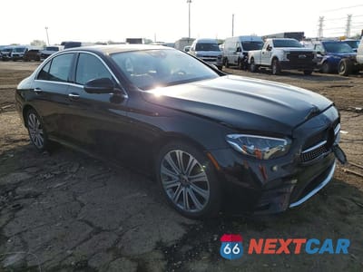 Czwarte zdjęcie samochodu z boku: 2022 MERCEDES-BENZ E 350 4MATIC VIN:W1KZF8EB6NB055892 - miniatura