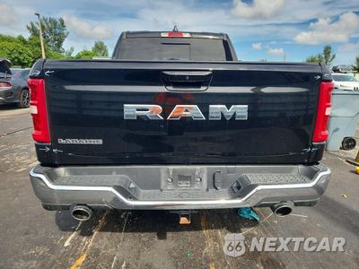 Zdjęcie 6 z 12 samochodu: 2019 RAM 1500 LARAMIE VIN:1C6RREJP9SN721422 - miniatura