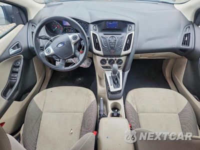 Zdjęcie 8 z 13 samochodu: 2014 FORD FOCUS SE VIN:1FADP3F21EL189356 - miniatura