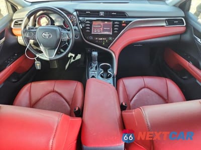 Zdjęcie 8 z 13 samochodu: 2018 TOYOTA CAMRY XSE VIN:4T1B61HK9JU067883 - miniatura