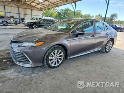 2022 TOYOTA CAMRY LE 4T1C11AK7NU676425 - główne zdjęcie licytacji z USA - miniatura