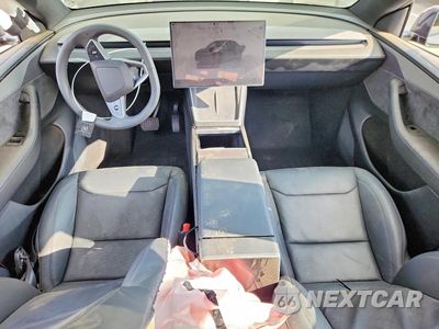 Zdjęcie 8 z 12 samochodu: 2026 TESLA MODEL Y VIN:7SAYGDED0TF621118 - miniatura