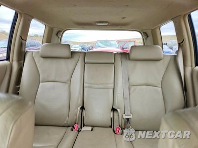 Zdjęcie 10 z 13 samochodu: 2005 TOYOTA HIGHLANDER LIMITED VIN:JTEEP21A550123848 - miniatura