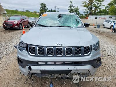 Piąte zdjęcie samochodu w środku: 2024 JEEP COMPASS LATITUDE VIN:3C4NJDBN3RT117803 - miniatura