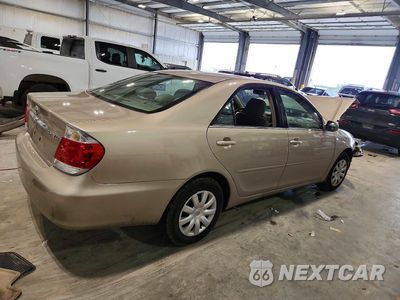 Trzecie zdjęcie samochodu z tyłu: 2006 TOYOTA CAMRY LE VIN:4T1BE32K86U687297 - miniatura