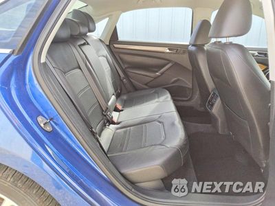 Zdjęcie 10 z 13 samochodu: 2017 VOLKSWAGEN PASSAT SE VIN:1VWBT7A37HC075299 - miniatura