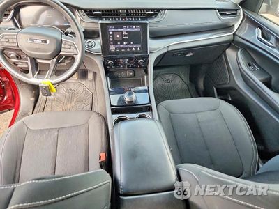 Zdjęcie 8 z 12 samochodu: 2023 JEEP GRAND CHEROKEE LAREDO VIN:1C4RJHAG2P8710351 - miniatura