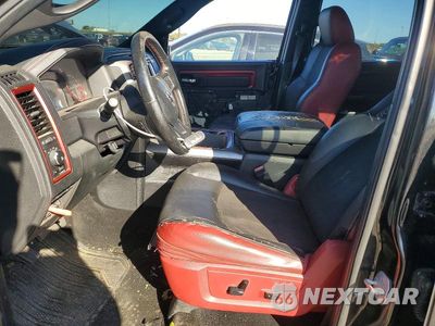Zdjęcie 7 z 12 samochodu: 2016 RAM 1500 REBEL VIN:1C6RR6YT4GS237501 - miniatura