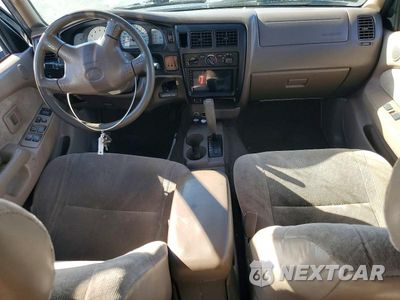 Zdjęcie 8 z 13 samochodu: 2002 TOYOTA TACOMA DOUBLE CAB PRERUNNER VIN:5TEGN92N32Z016113 - miniatura