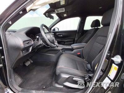Zdjęcie 7 z 14 samochodu: 2024 HONDA HR-V SPORT VIN:3CZRZ1H56RM761929 - miniatura