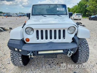 Piąte zdjęcie samochodu w środku: 2012 JEEP WRANGLER UNLIMITED SAHARA VIN:1C4BJWEG4CL103648 - miniatura