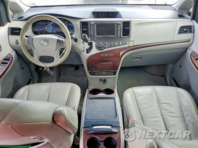 Zdjęcie 8 z 13 samochodu: 2012 TOYOTA SIENNA XLE 7-PASSENGER VIN:5TDDK3DC3CS039622 - miniatura