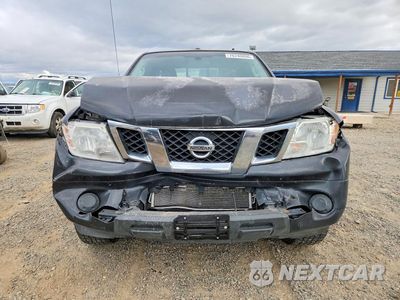 Piąte zdjęcie samochodu w środku: 2015 NISSAN FRONTIER SV V6 VIN:1N6AD0CU3FN755997 - miniatura