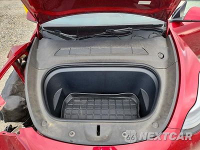 Zdjęcie 12 z 13 samochodu: 2025 TESLA MODEL Y VIN:7SAYGAEE2SF286174 - miniatura