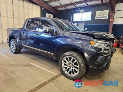 Czwarte zdjęcie samochodu z boku: 2022 CHEVROLET SILVERADO K1500 HIGH COUNTRY VIN:1GCUDJED3NZ546608 - miniatura