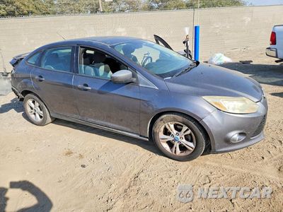 Czwarte zdjęcie samochodu z boku: 2012 FORD FOCUS SE VIN:1FAHP3F22CL114485 - miniatura