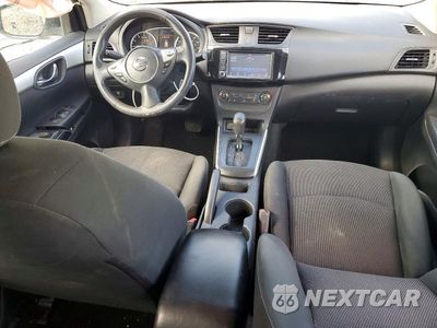 Zdjęcie 8 z 12 samochodu: 2019 NISSAN SENTRA S VIN:3N1AB7AP1KY230578 - miniatura