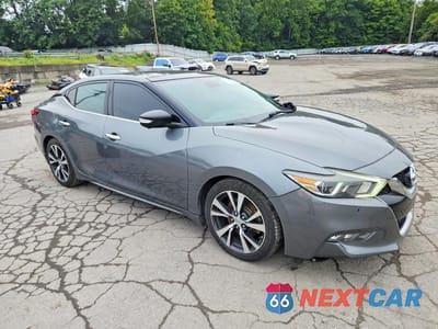 Czwarte zdjęcie samochodu z boku: 2017 NISSAN MAXIMA PLATINUM VIN:1N4AA6AP1HC422147 - miniatura