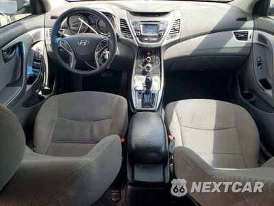 Zdjęcie 8 z 12 samochodu: 2016 HYUNDAI ELANTRA SE VIN:5NPDH4AE5GH771370 - miniatura