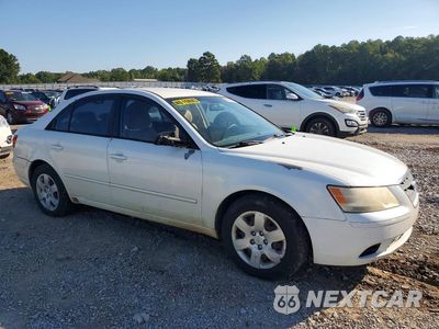 Czwarte zdjęcie samochodu z boku: 2009 HYUNDAI SONATA GLS VIN:5NPET46CX9H514735 - miniatura
