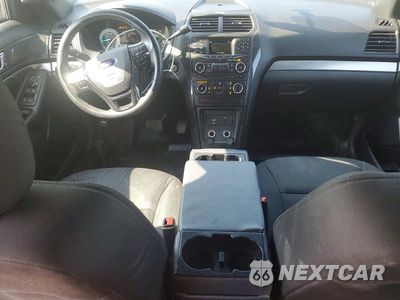 Zdjęcie 8 z 13 samochodu: 2017 FORD EXPLORER POLICE INTERCEPTOR VIN:1FM5K8ARXHGD07055 - miniatura